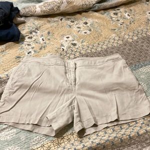 Women’s shorts. Size 16